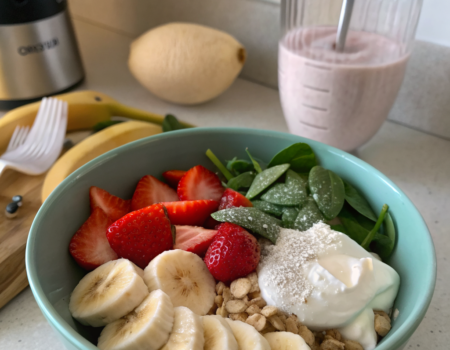 How to Prepare a Quick Breakfast SmoothieIngredients